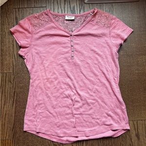 Pink V-Neck Shirt with Lace Detailing Size XL